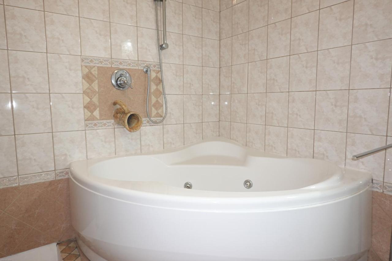 Casa Mille Baci Con Parcheggio Apartman Livorno Kültér fotó